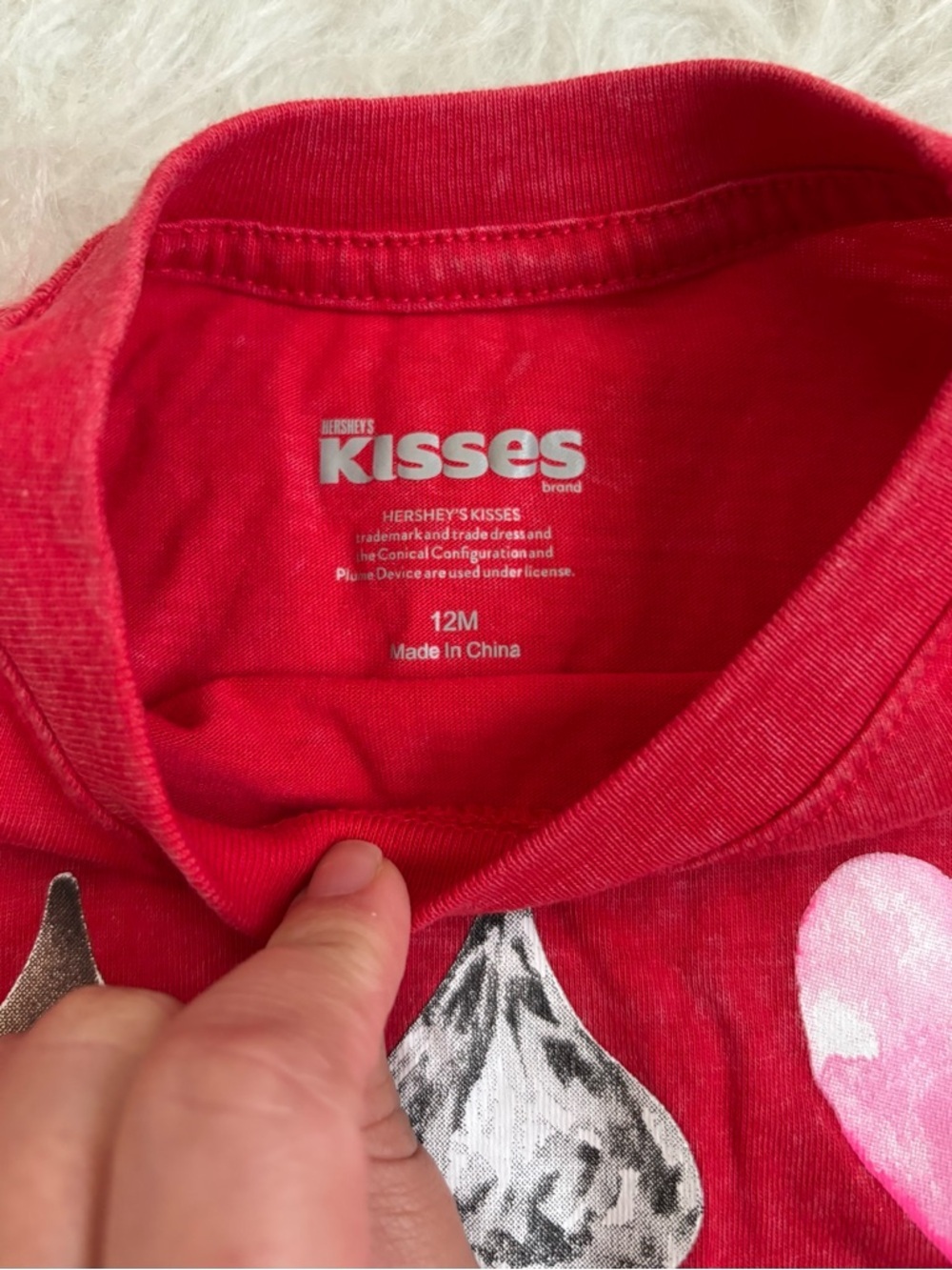 Hershey’s Red 'Kisses' Graphic Short Sleeve Tee for Toddler - Picture 2 of 4